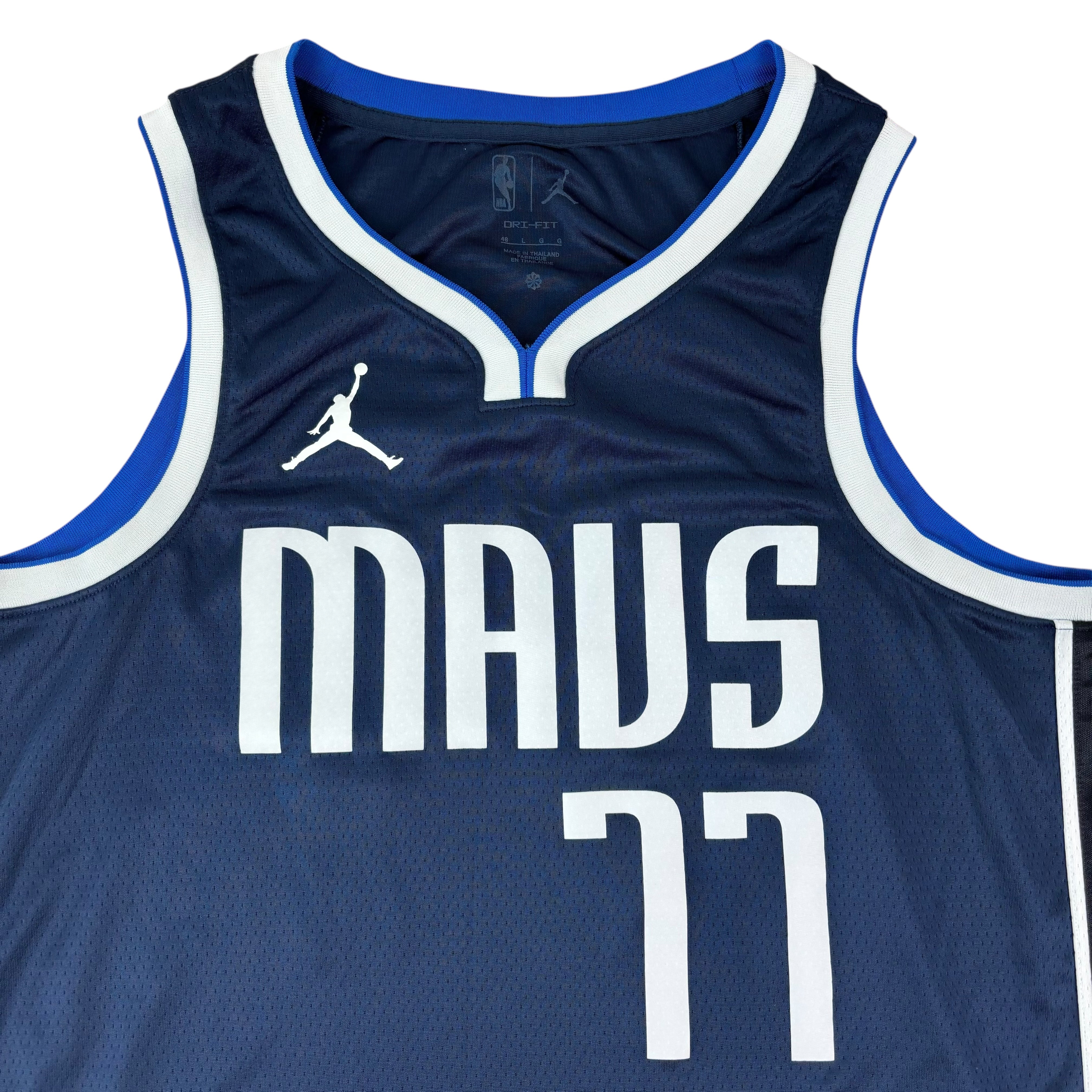 Jordan Dallas Mavericks NBA 2022/24 Dončić No.77 Swingman Statement Edition Basketball Jersey (L)