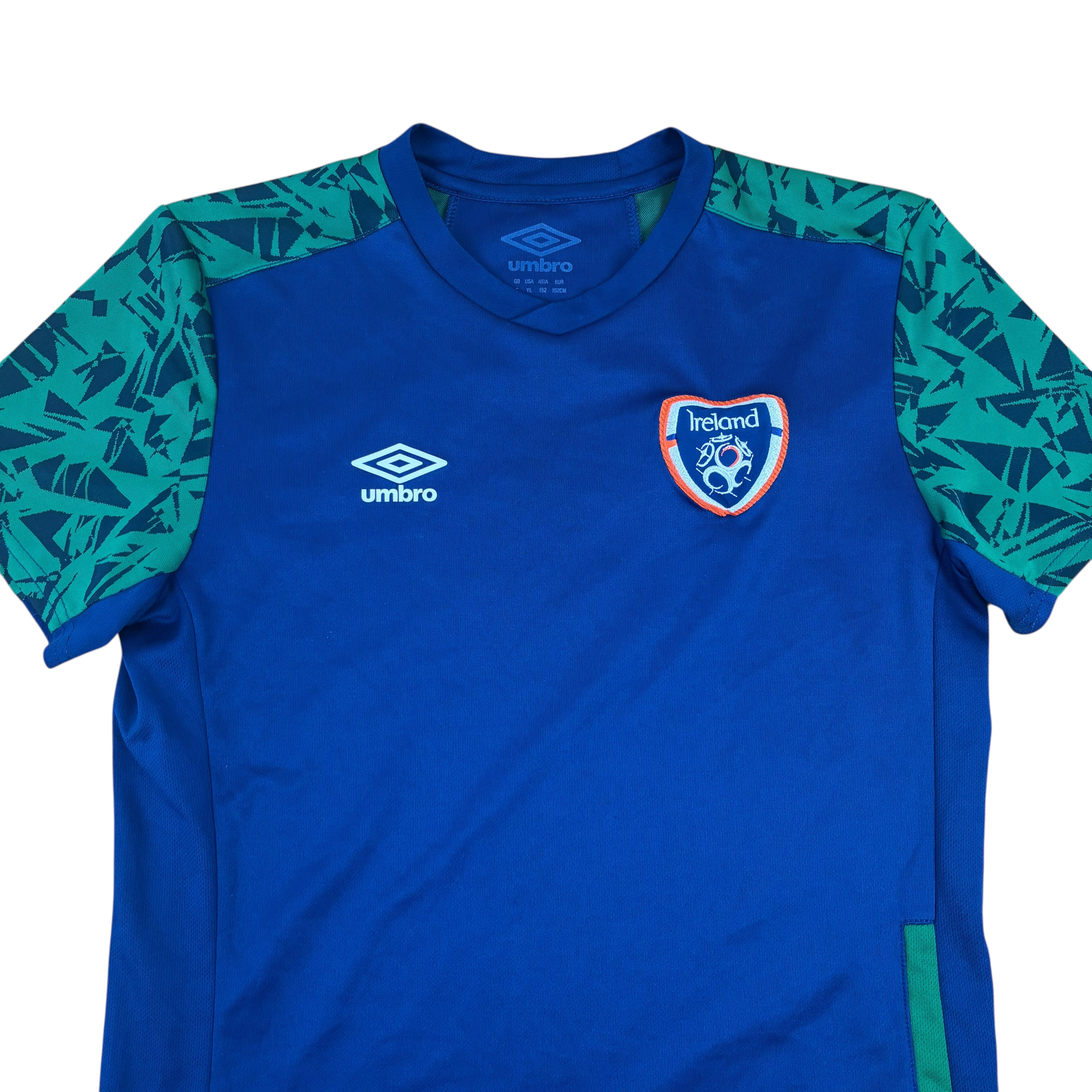 Umbro Ireland National Team FAI 2022/23 Training Jersey (12-13yrs)