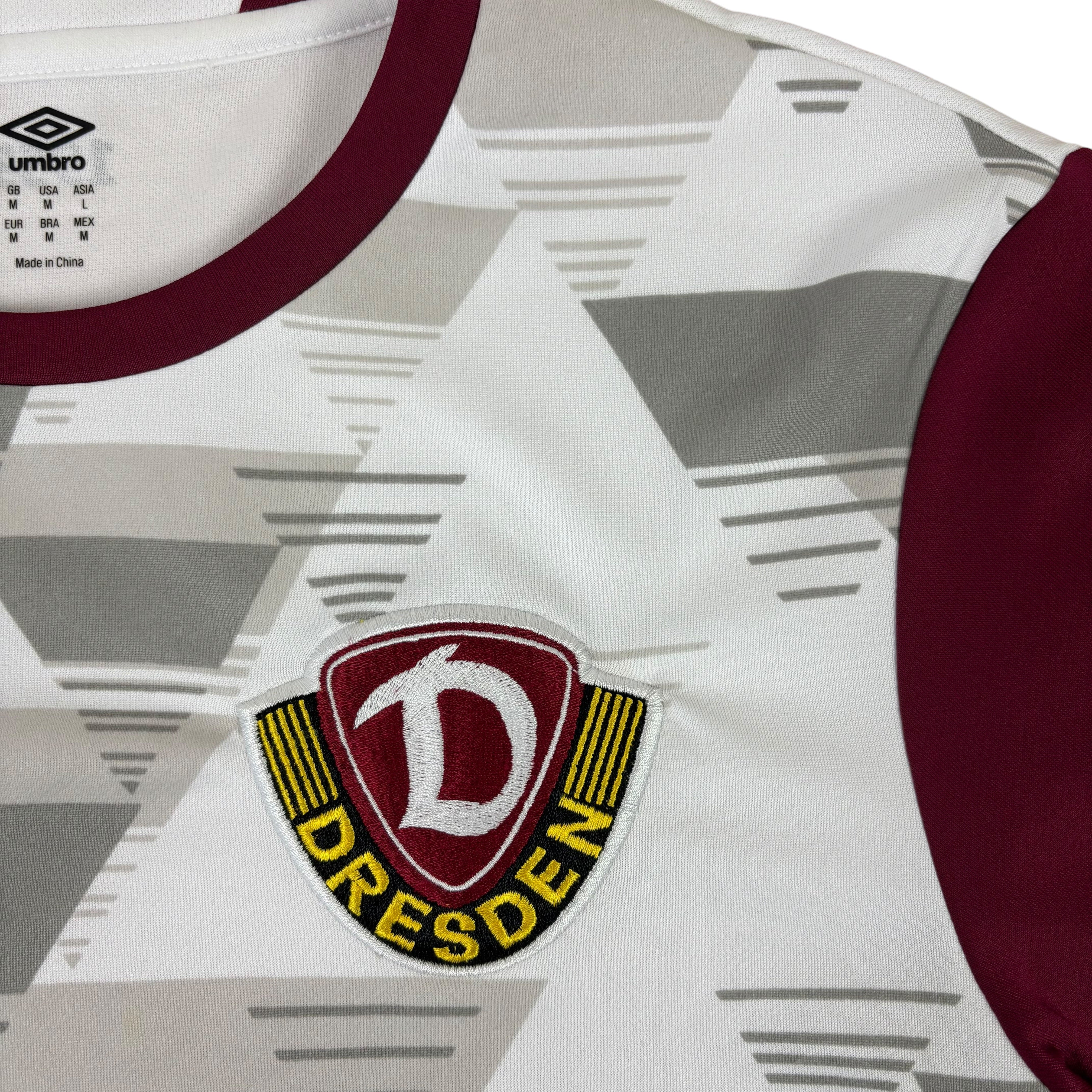 Umbro Dynamo Dresden FC 2021/22 Third Jersey (M)
