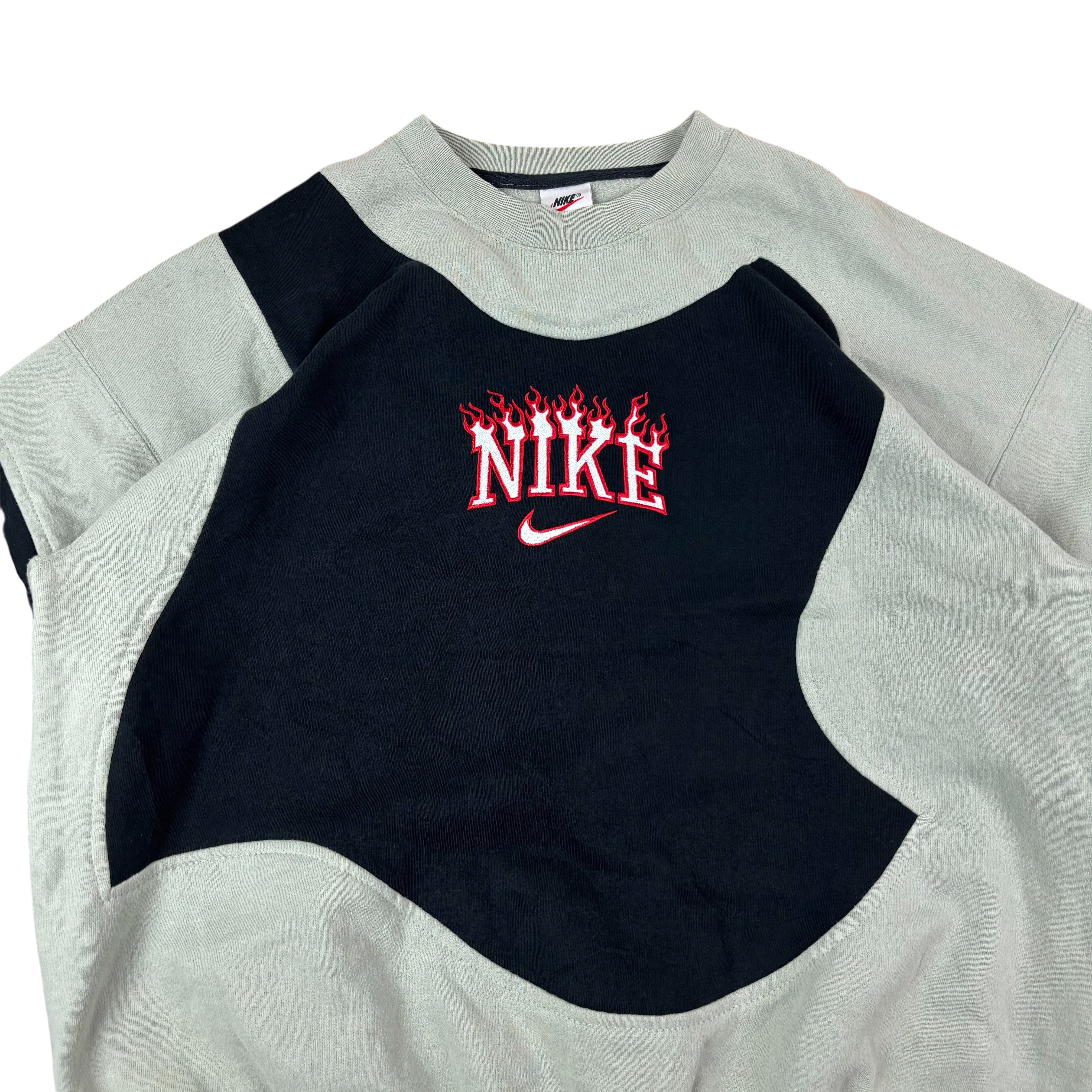Nike Reworked Flame Logo Sweater (XL)