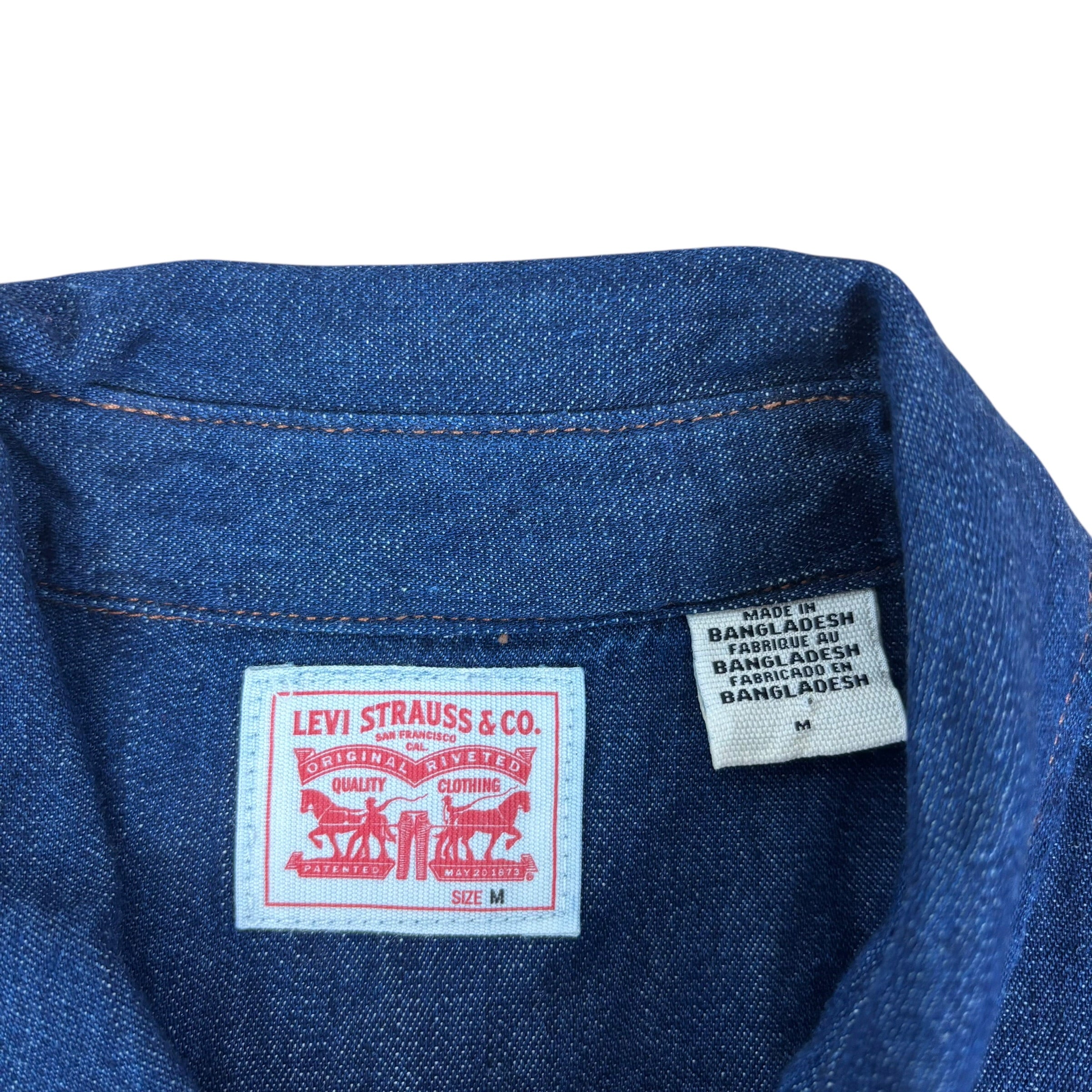 Levi’s Western Denim Pearl Snap Shirt (Women’s M)