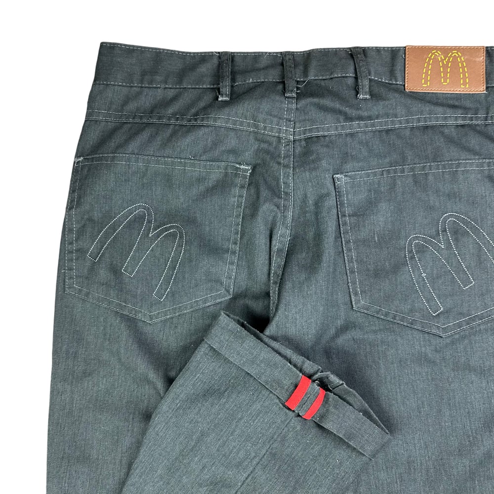 McDonald’s Embroidered 90s Employee Logo Jeans (S)