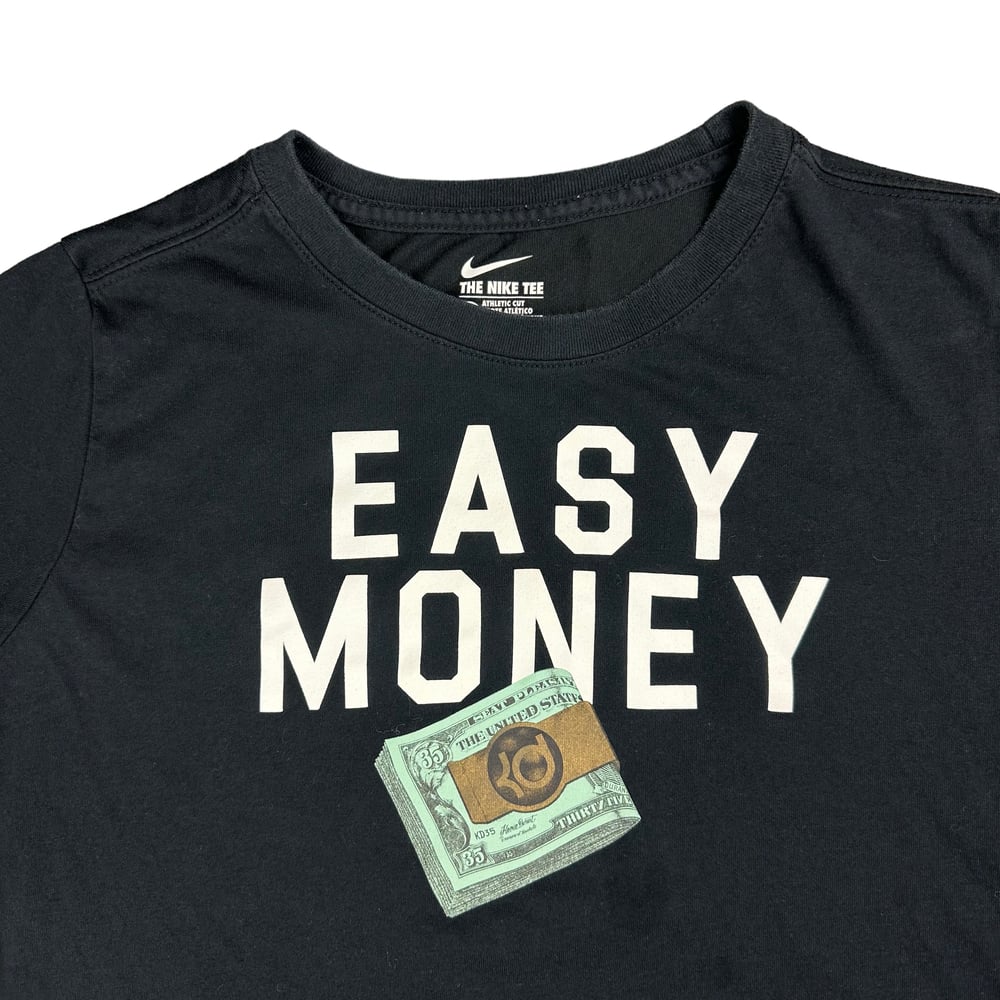 Nike Easy Money Graphic Tee (13-15yrs)