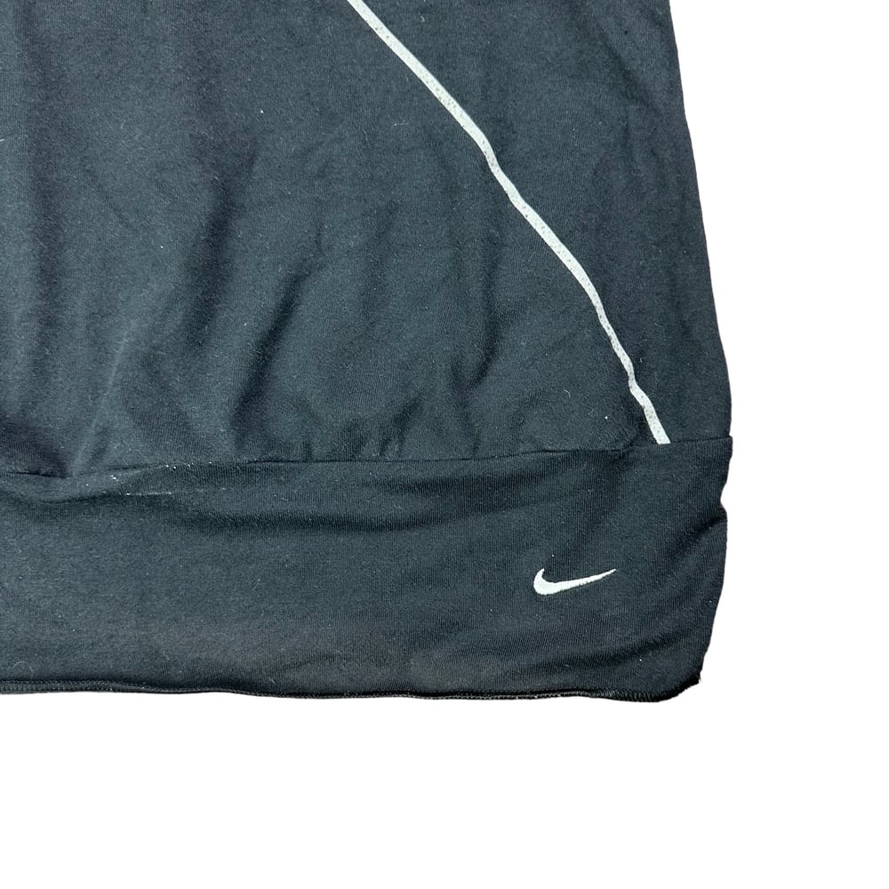Nike Fit 90s Studio Graphic Training Tee (Women’s XL)