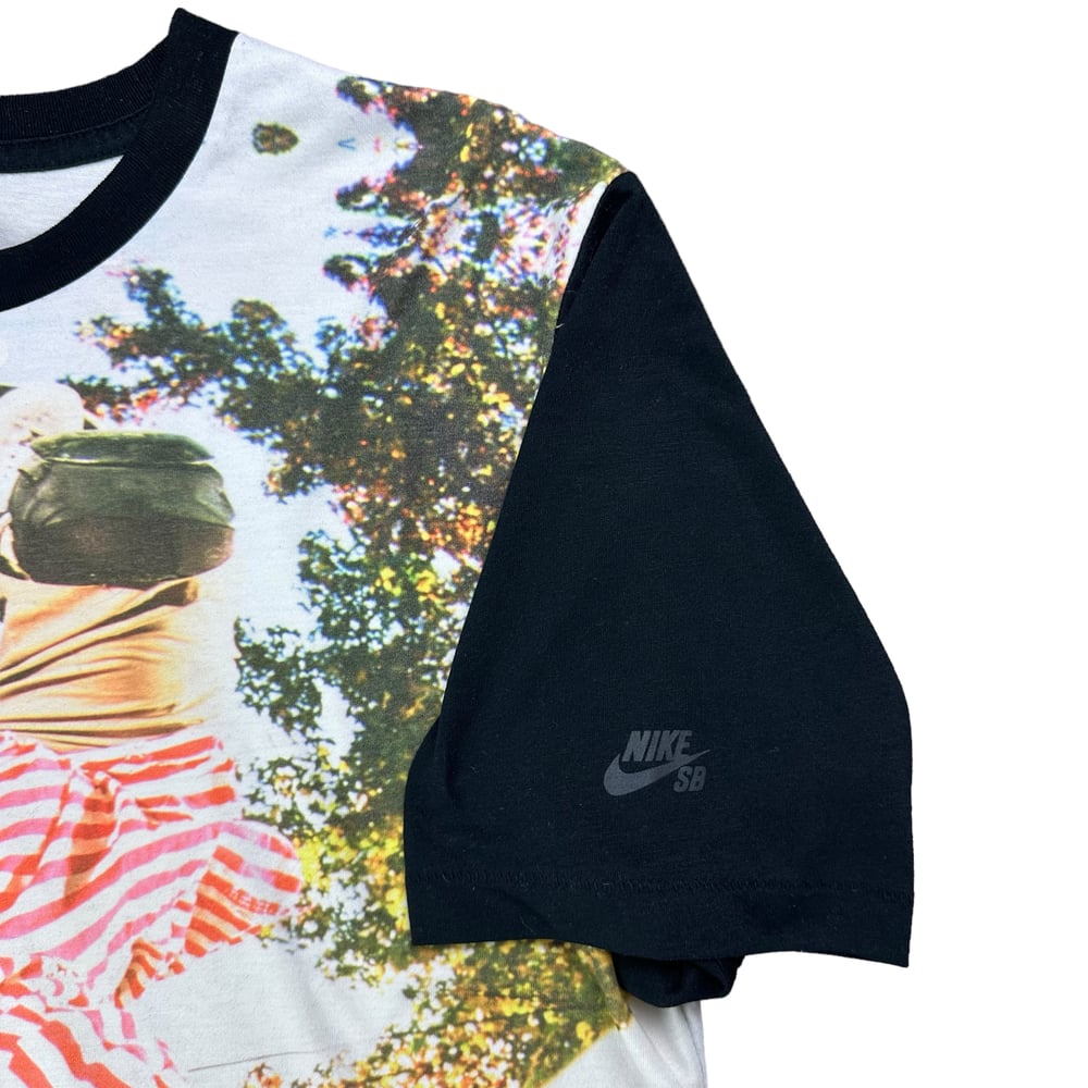 Nike SB Respect The Past Skateboard Graphic Tee (S)