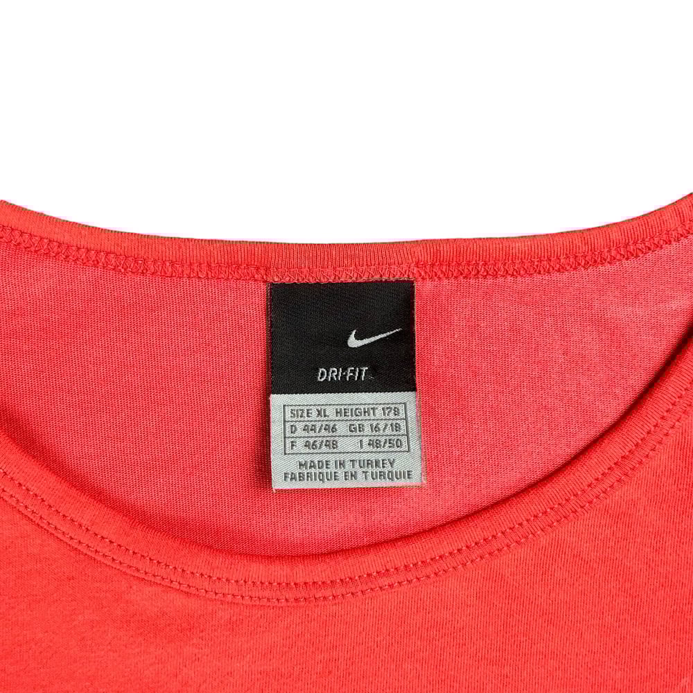 Nike Y2K Techno-Wave Tee (Women’s XL)